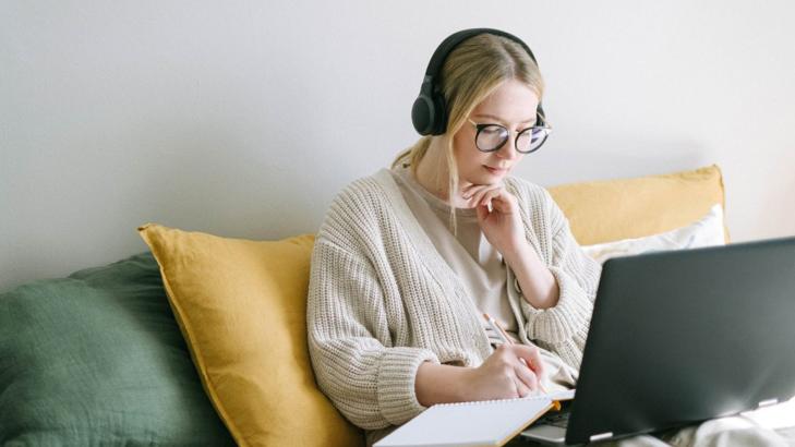 طريقة بناء تفاعل متزامن في جلساتك الافتراضية