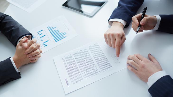 كيف تبني علامتك التجارية بكونك مدرباً؟ عقود التدريب الحصرية