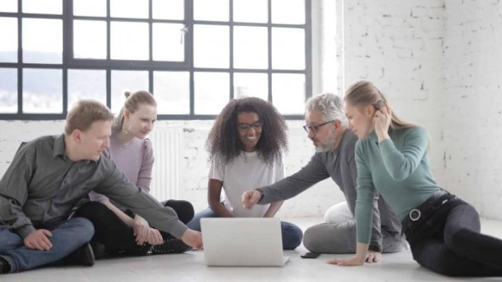 5 خطوات بسيطة للحصول على عملاء الكوتشينغ عبر الإنترنت