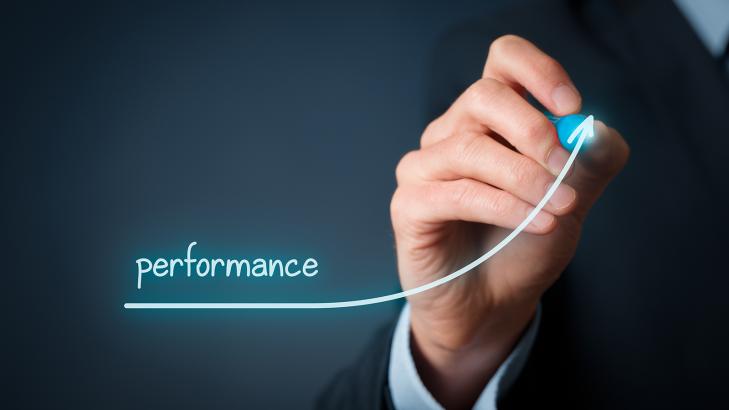 تحسين وتطوير الأداء