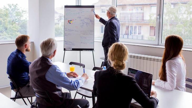 5 نصائح لتقديم برنامج تدريب للعملاء يساعدك في كسب ولائهم