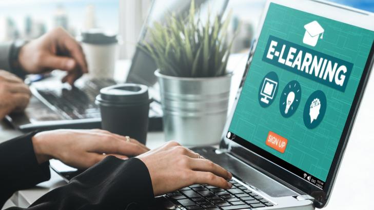 5 طرق لتأثير التعلم الإلكتروني في مؤشرات الأداء الرئيسة لشركتك