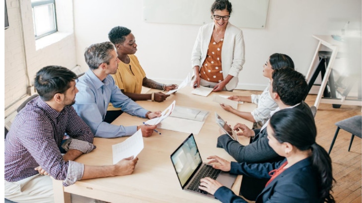 16 تقنية فعَّالة لتيسير الاجتماعات وتعزيز الإنتاجية