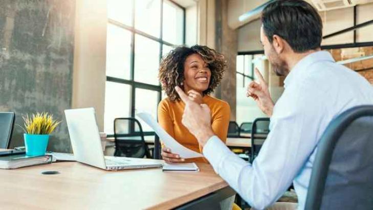 4 نصائح من الخبراء حول طريقة بدء عمل كوتشينغ ناجح