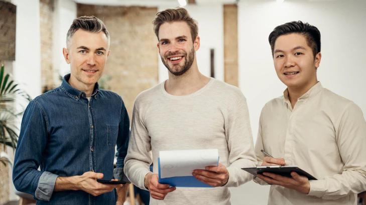 برامج التدريب الإداري: تعريفها وفوائدها والمستفيدون منها